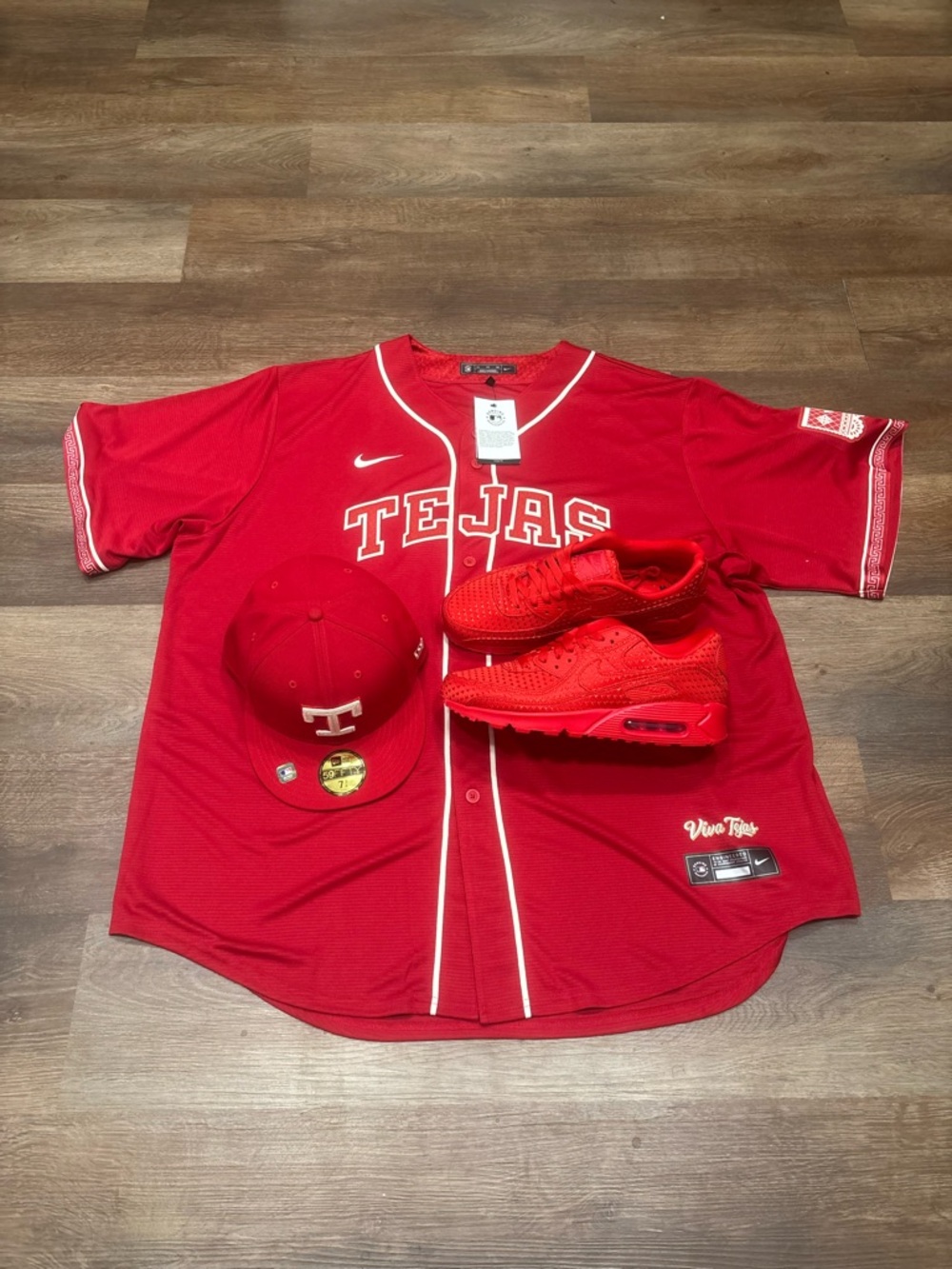 Texas Rangers Spanish Jersey 3XL, Hat 7 3/4, Red Air 90 Air Max M 10.5